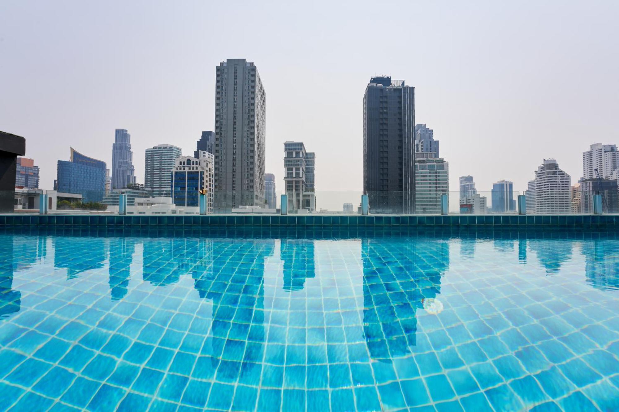 Shine Aparthotels Sukhumvit Thonglor Banguecoque Exterior foto